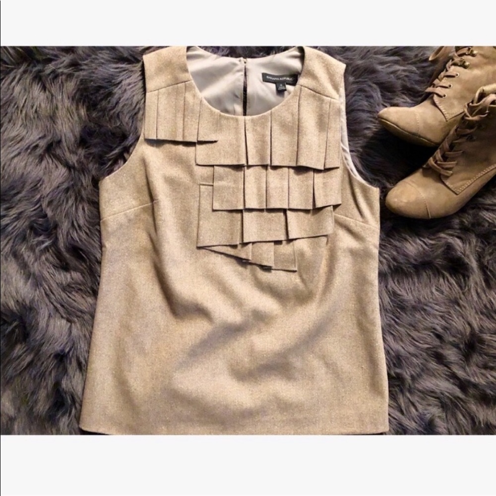 Banana Republic New Tan Metallic Pleated Shell Top - Picture 11 of 12